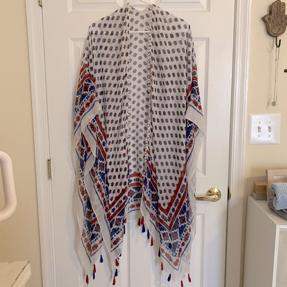 Express Printed Tassle Kimono